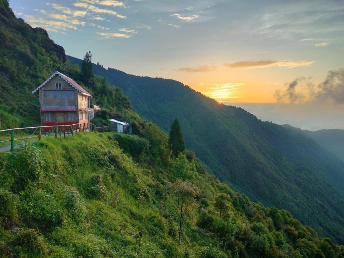 Chimney Farmstay Kurseong Eksteriør billede